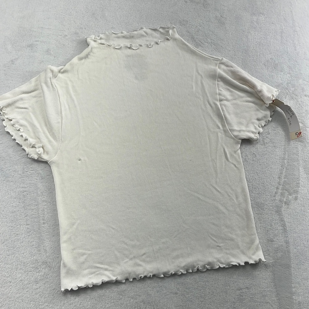 Free People Movement M, L White Knit Ruffle Cropped Short Sleeve Shirt